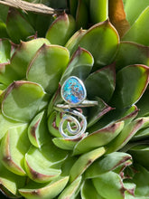 Load image into Gallery viewer, Australian Opal Swirly Open Shank (Sz 8)