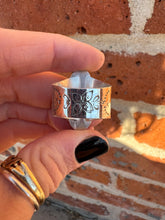 Load image into Gallery viewer, Mandala Stamped Ring
