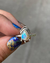 Load image into Gallery viewer, Australian Pipe Opal Ring
