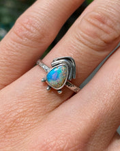 Load image into Gallery viewer, Australian Pipe Opal Ring
